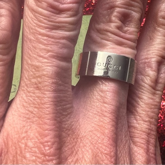 🔥🔥AUTHENTIC GUCCI Made In Italy Sterling Silver Thin Trademark Ring-🔥🔥NWT - Picture 2 of 15